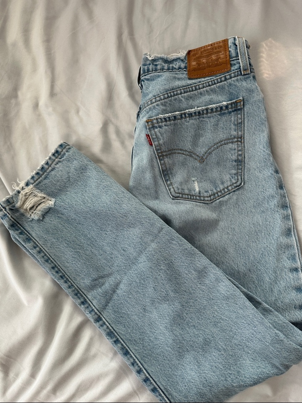 Levi's Light Wash Middy Straight Women’s Jeans